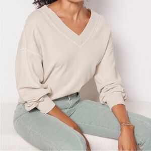 AMO Homestead Deep Vee V-Neck Sweatshirt Oat Milk M